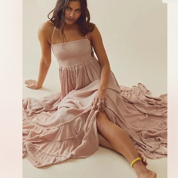 Free People Dresses & Skirts - NEW FREE PEOPLE EXTRATROPICAL SMOCKED OPEN BACK MAXI DRESS ROSEWOOD